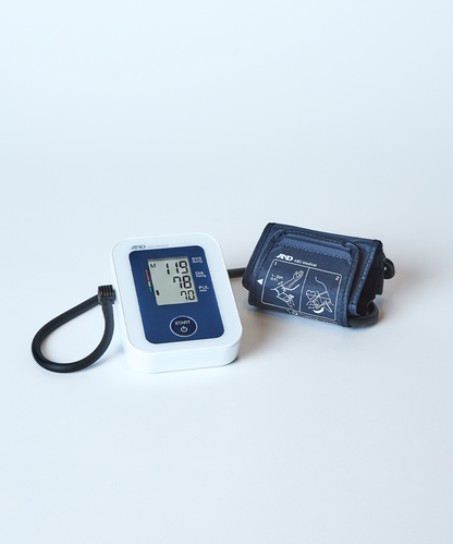 Monitor de presión arterial de brazalete UA-651SAC